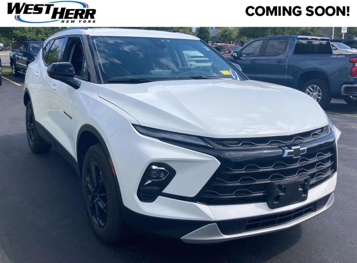 Pre-Owned 2025 Chevrolet Blazer LT