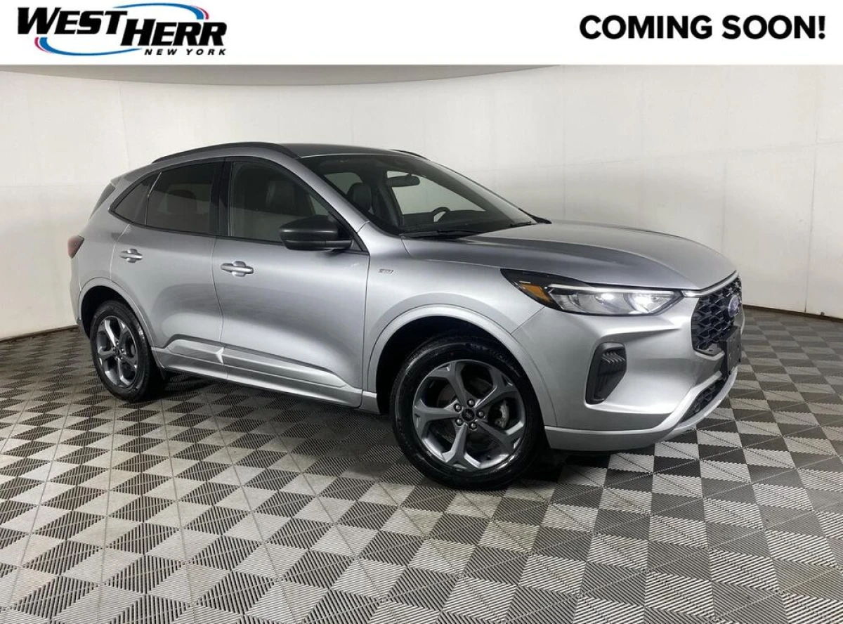 Pre-Owned 2023 Ford Escape ST-Line