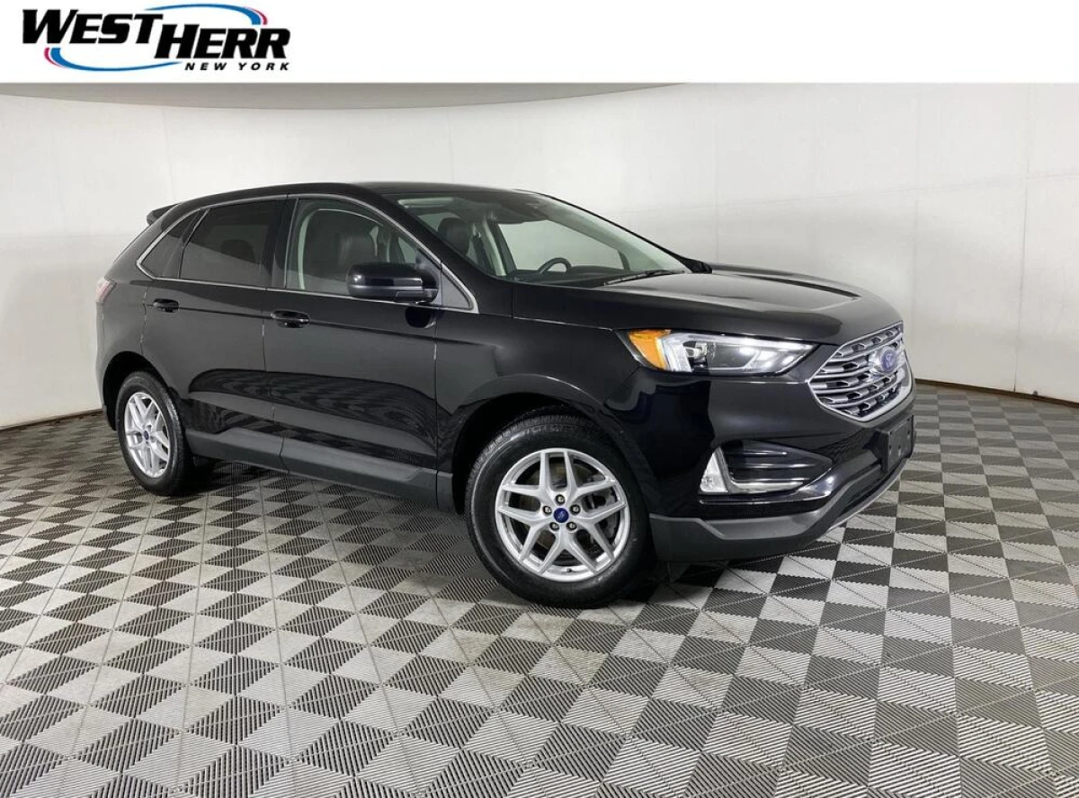 Pre-Owned 2022 Ford Edge SEL