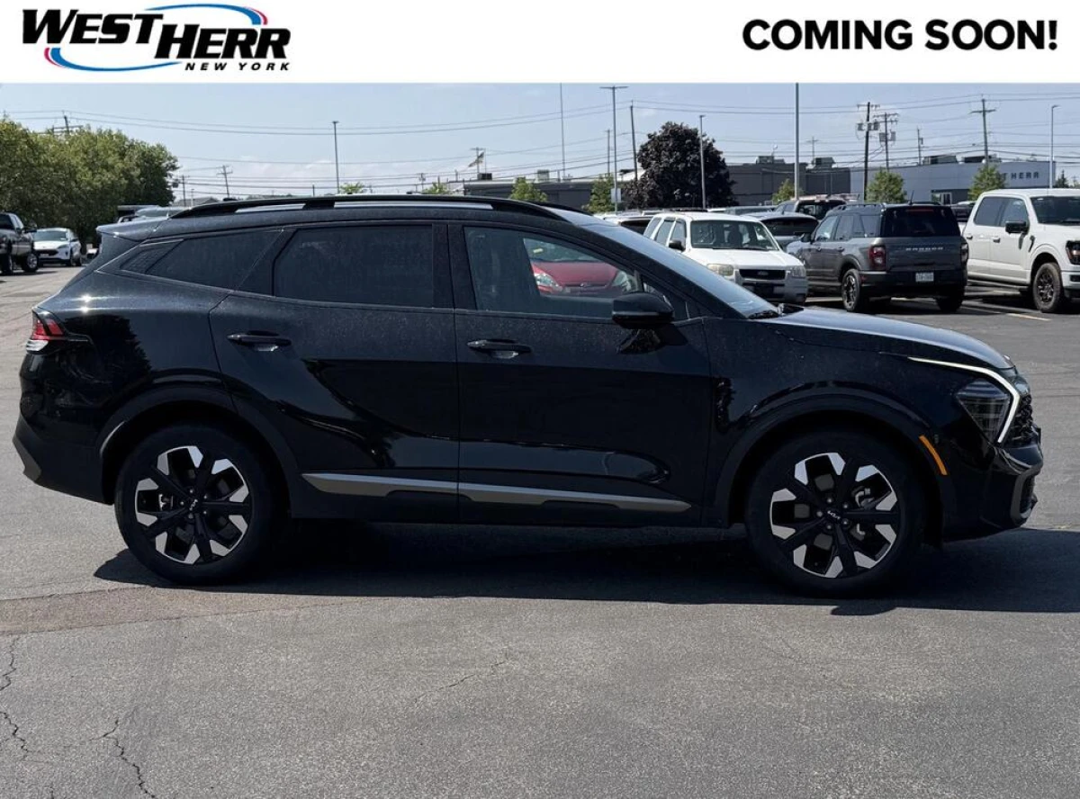 Pre-Owned 2024 Kia Sportage X-Line