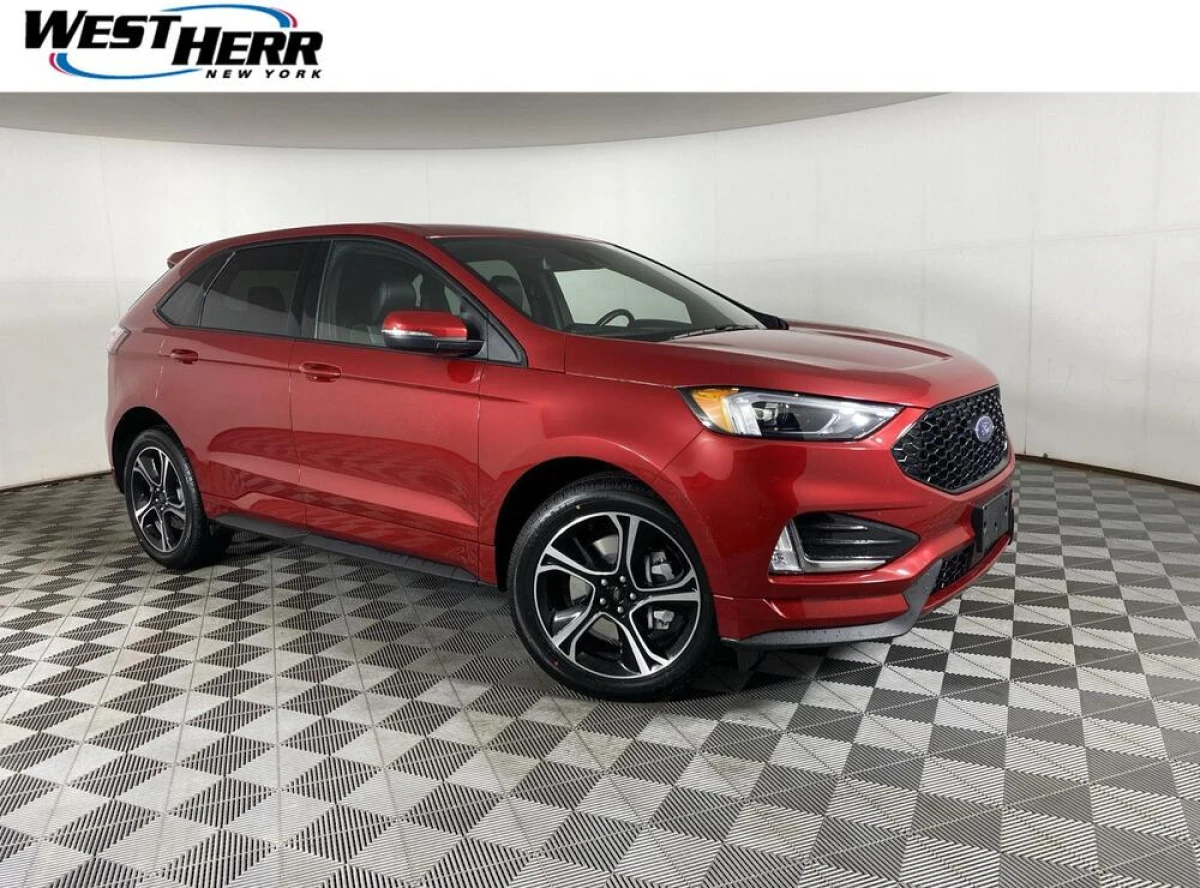 Pre-Owned 2023 Ford Edge ST