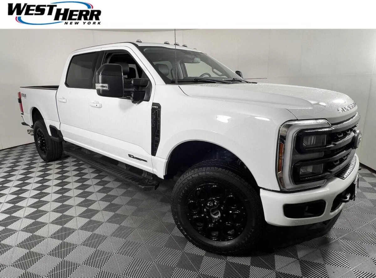 Pre-Owned 2024 Ford Super Duty F-350 Lariat