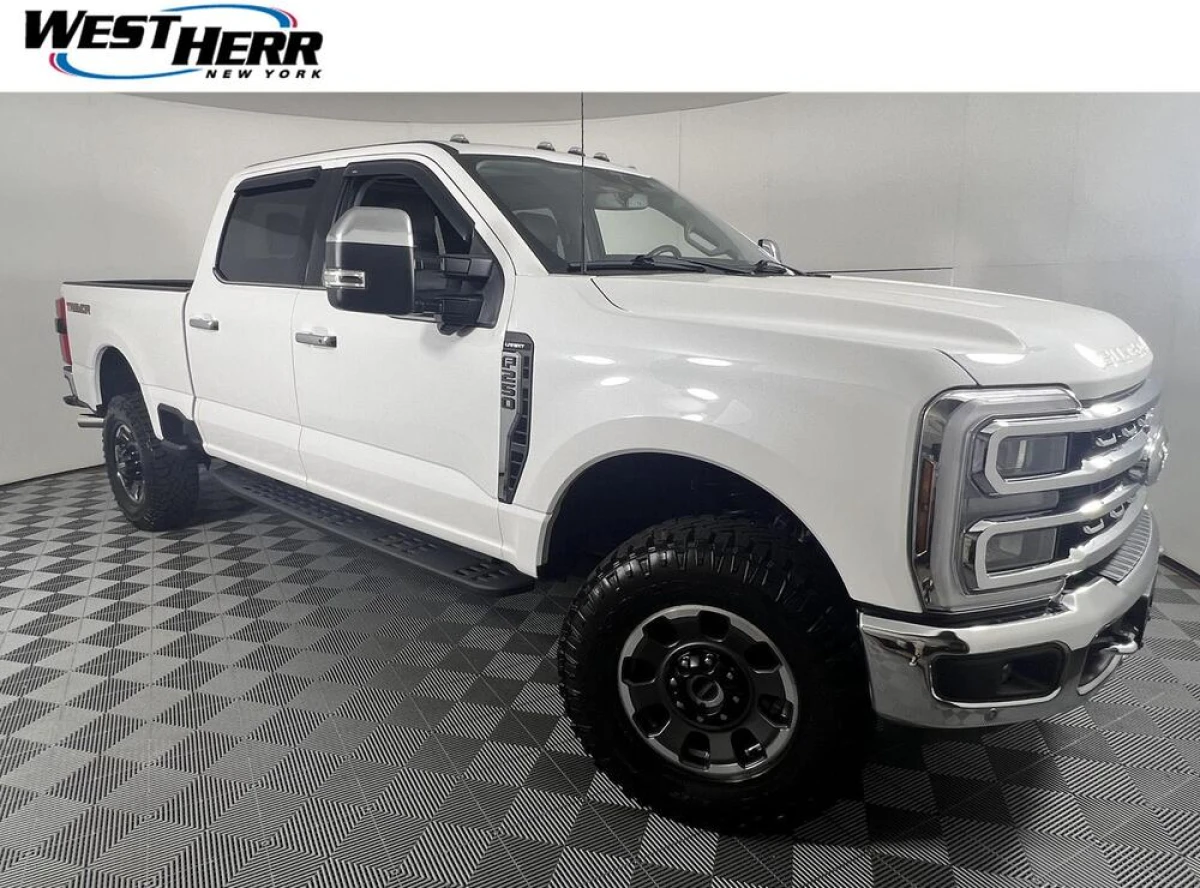 Pre-Owned 2024 Ford Super Duty F-250 SRW LARIAT