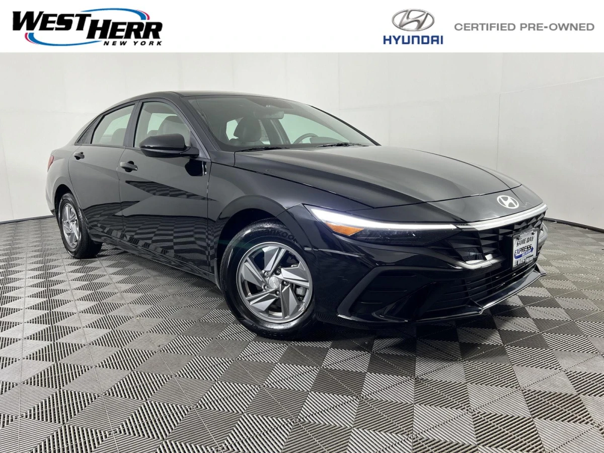 Certified Pre-Owned 2024 Hyundai Elantra SE