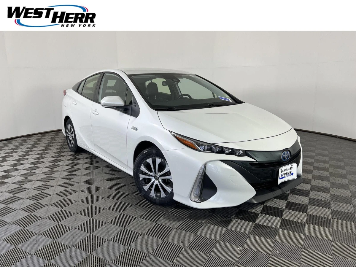 Pre-Owned 2022 Toyota Prius Prime XLE