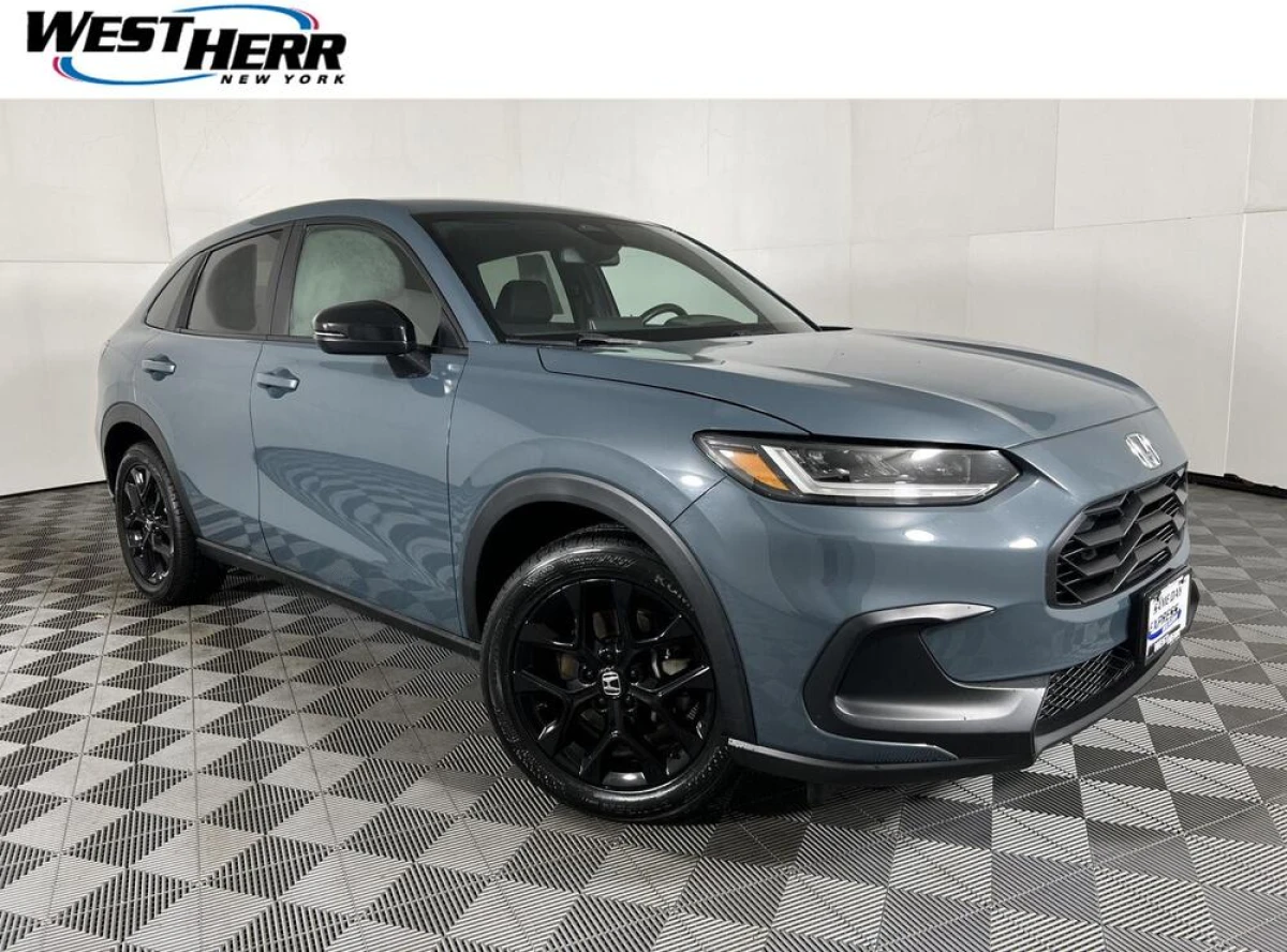 Pre-Owned 2023 Honda HR-V Sport