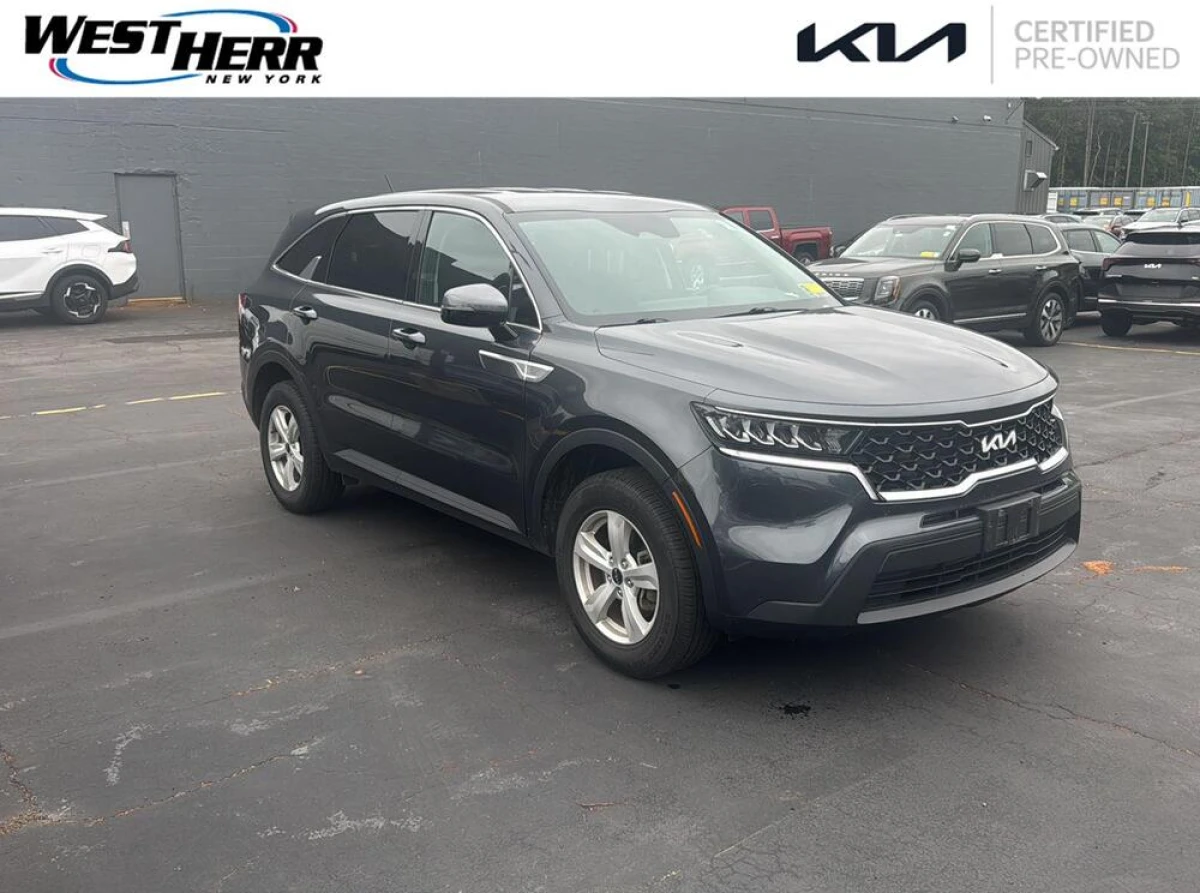 Certified Pre-Owned 2023 Kia Sorento LX