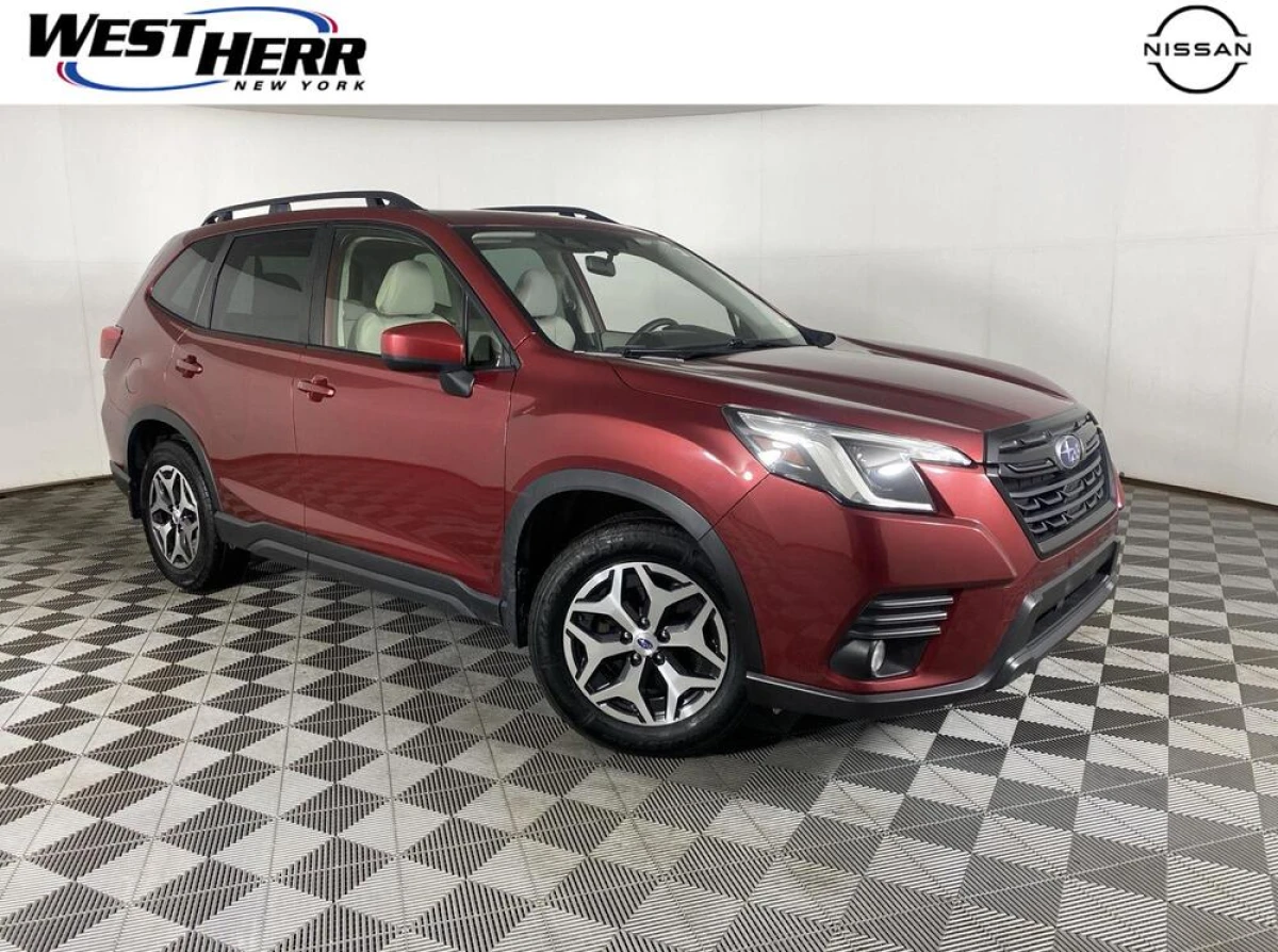 Pre-Owned 2022 Subaru Forester Premium