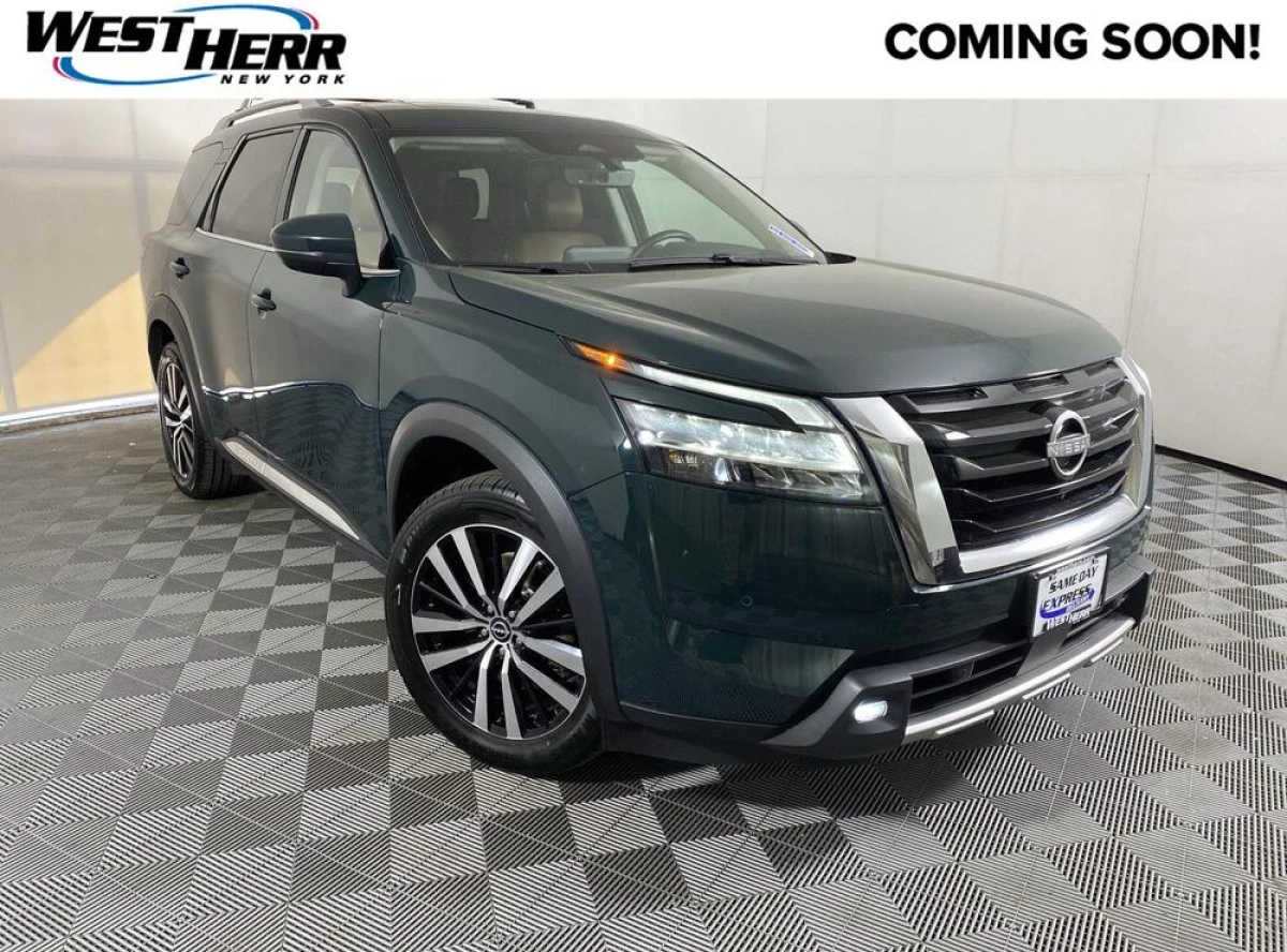 Pre-Owned 2023 Nissan Pathfinder Platinum