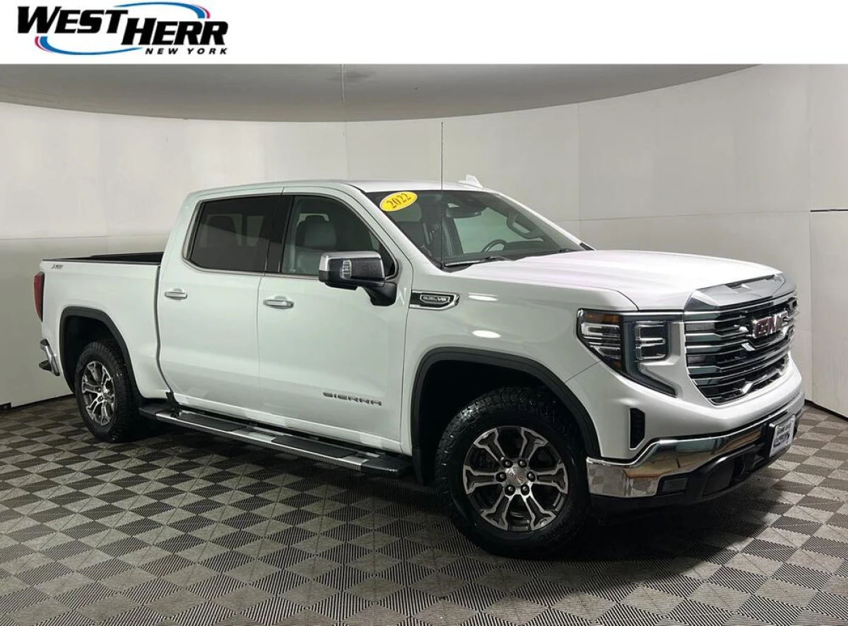 Pre-Owned 2022 GMC Sierra 1500 SLT