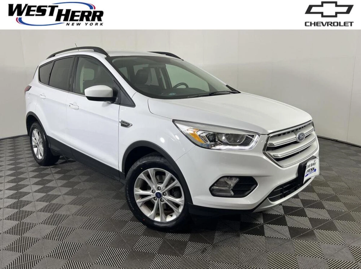 Pre-Owned 2019 Ford Escape SEL