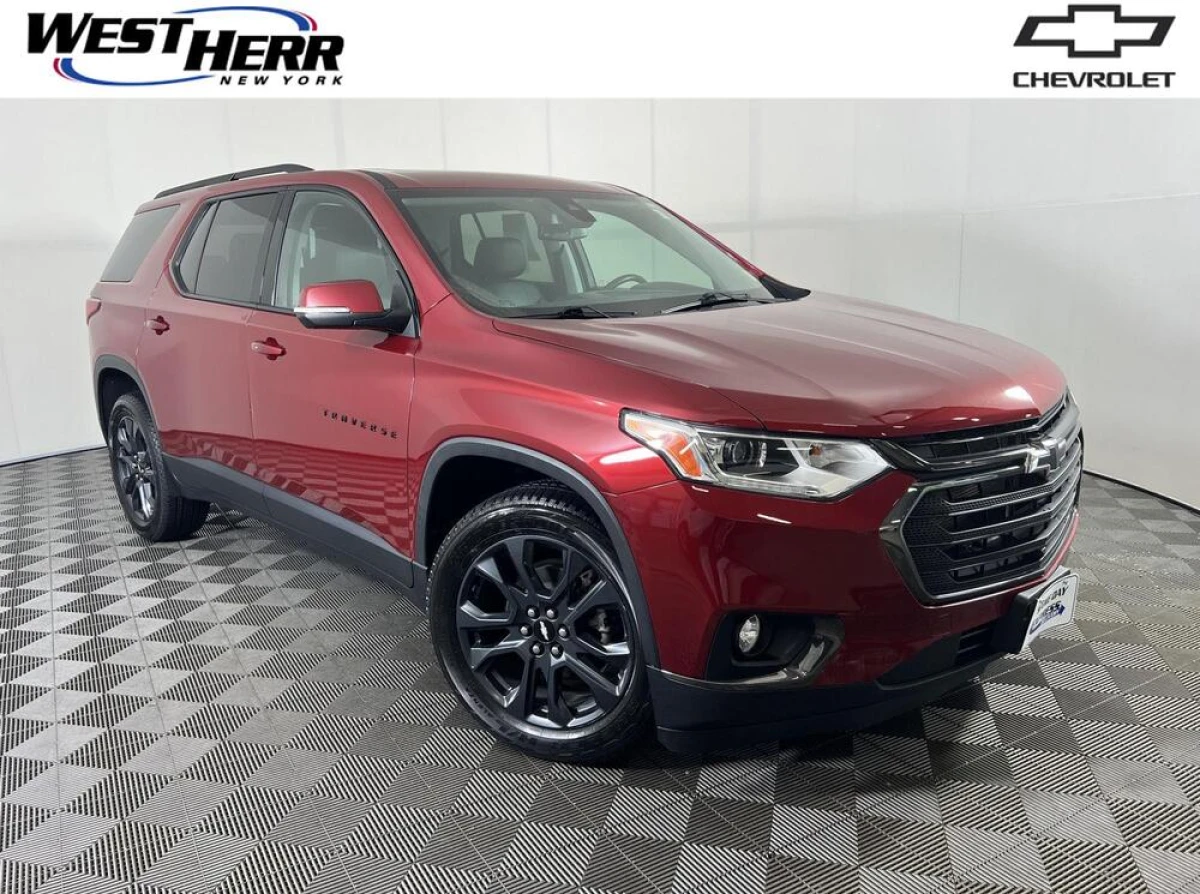 Pre-Owned 2021 Chevrolet Traverse RS