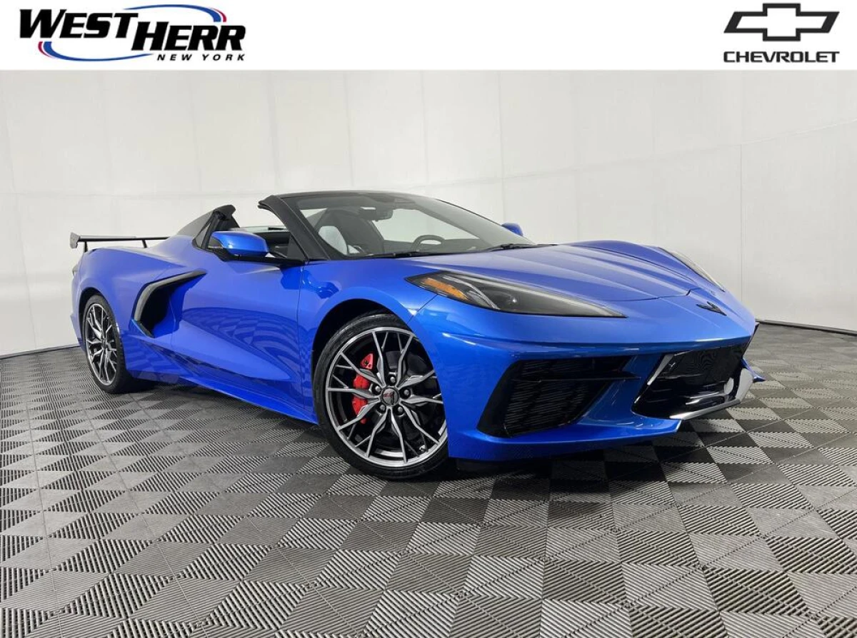Pre-Owned 2025 Chevrolet Corvette 2LT