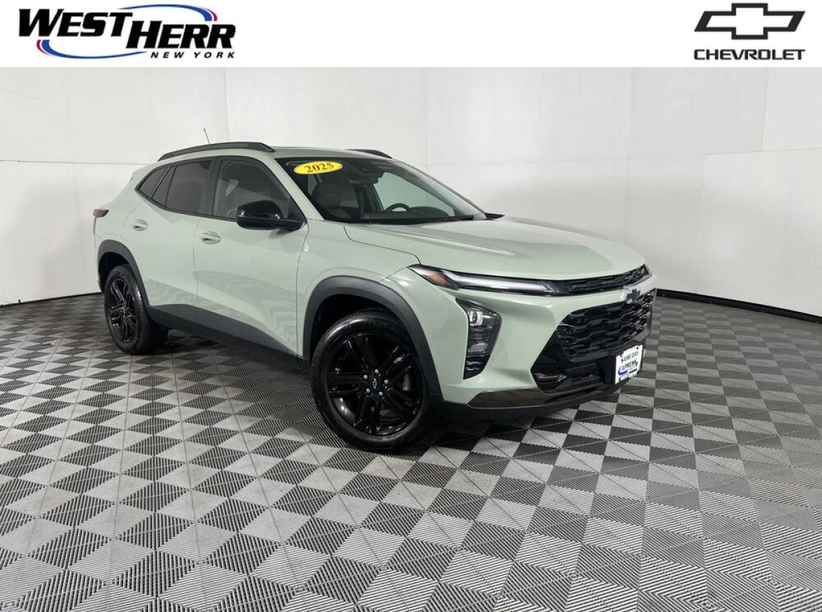Pre-Owned 2025 Chevrolet Trax ACTIV