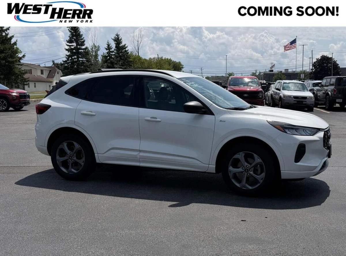 Pre-Owned 2024 Ford Escape ST-Line