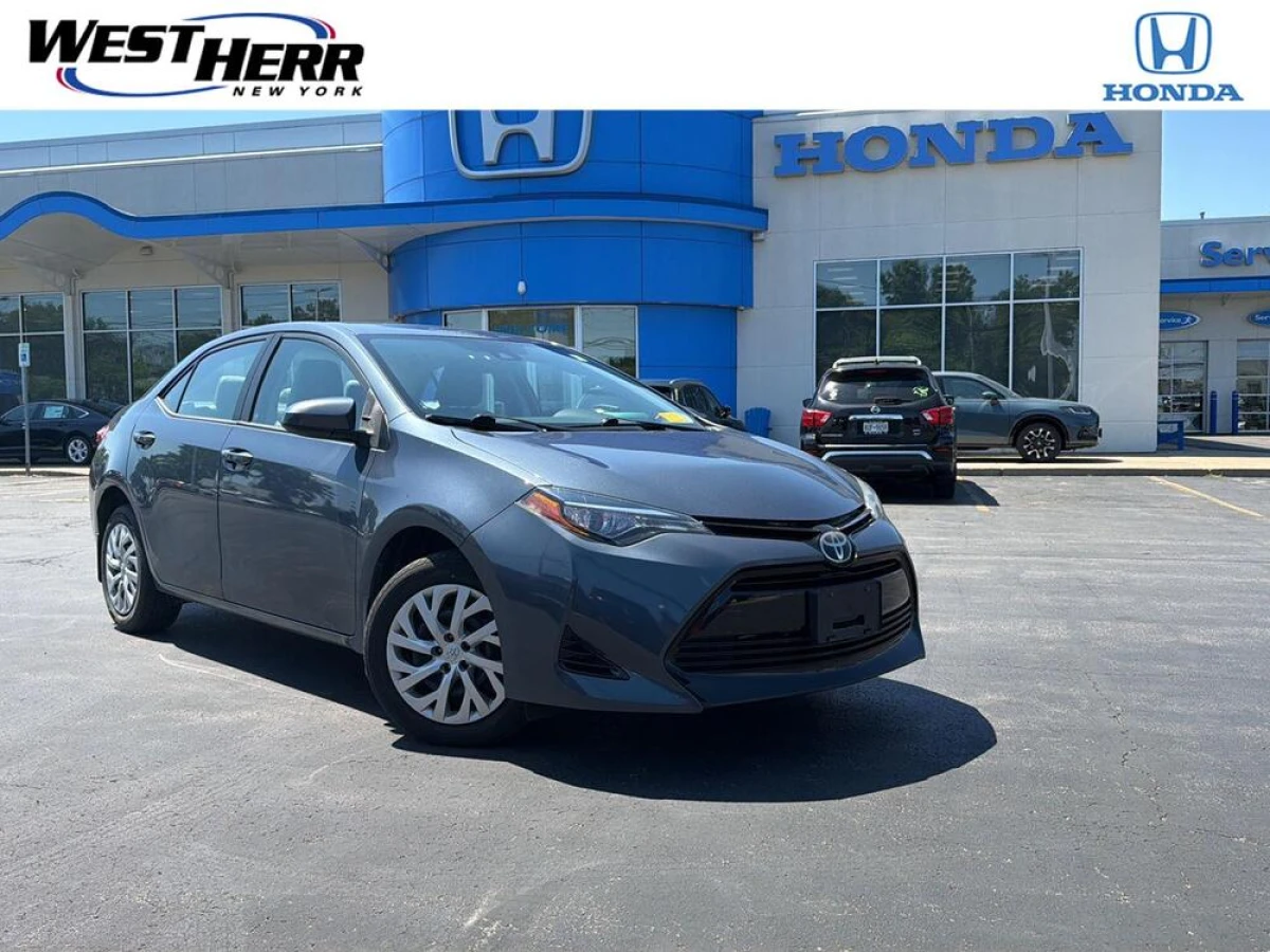 Pre-Owned 2017 Toyota Corolla LE