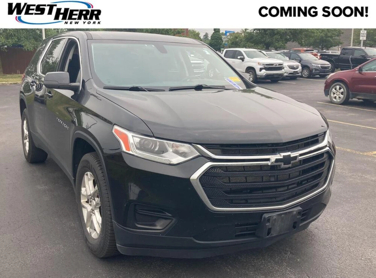 Pre-Owned 2021 Chevrolet Traverse LS
