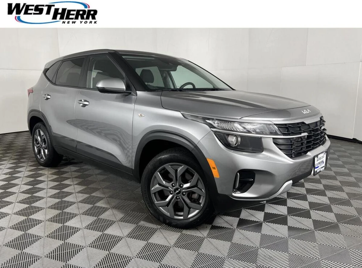 Certified Pre-Owned 2024 Kia Seltos LX