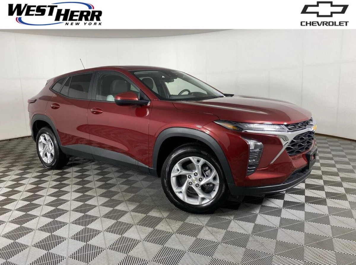 Pre-Owned 2025 Chevrolet Trax LS