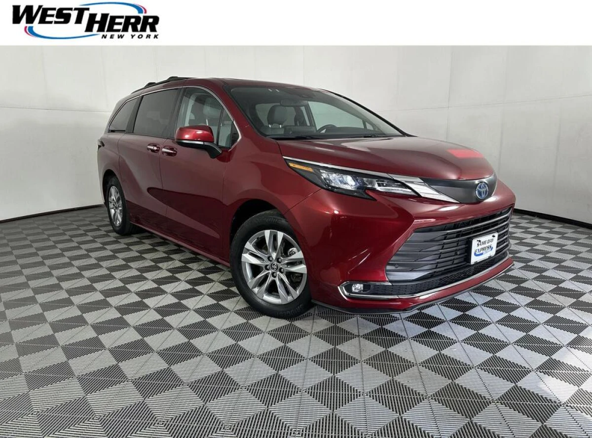 Pre-Owned 2024 Toyota Sienna XLE