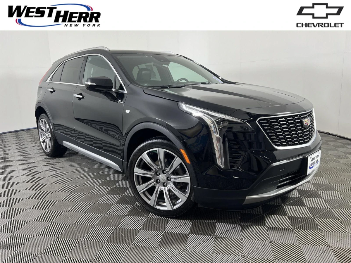 Pre-Owned 2023 Cadillac XT4 AWD Premium Luxury