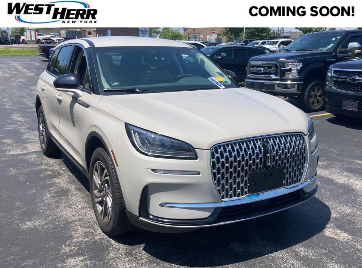 Pre-Owned 2023 Lincoln Corsair Standard