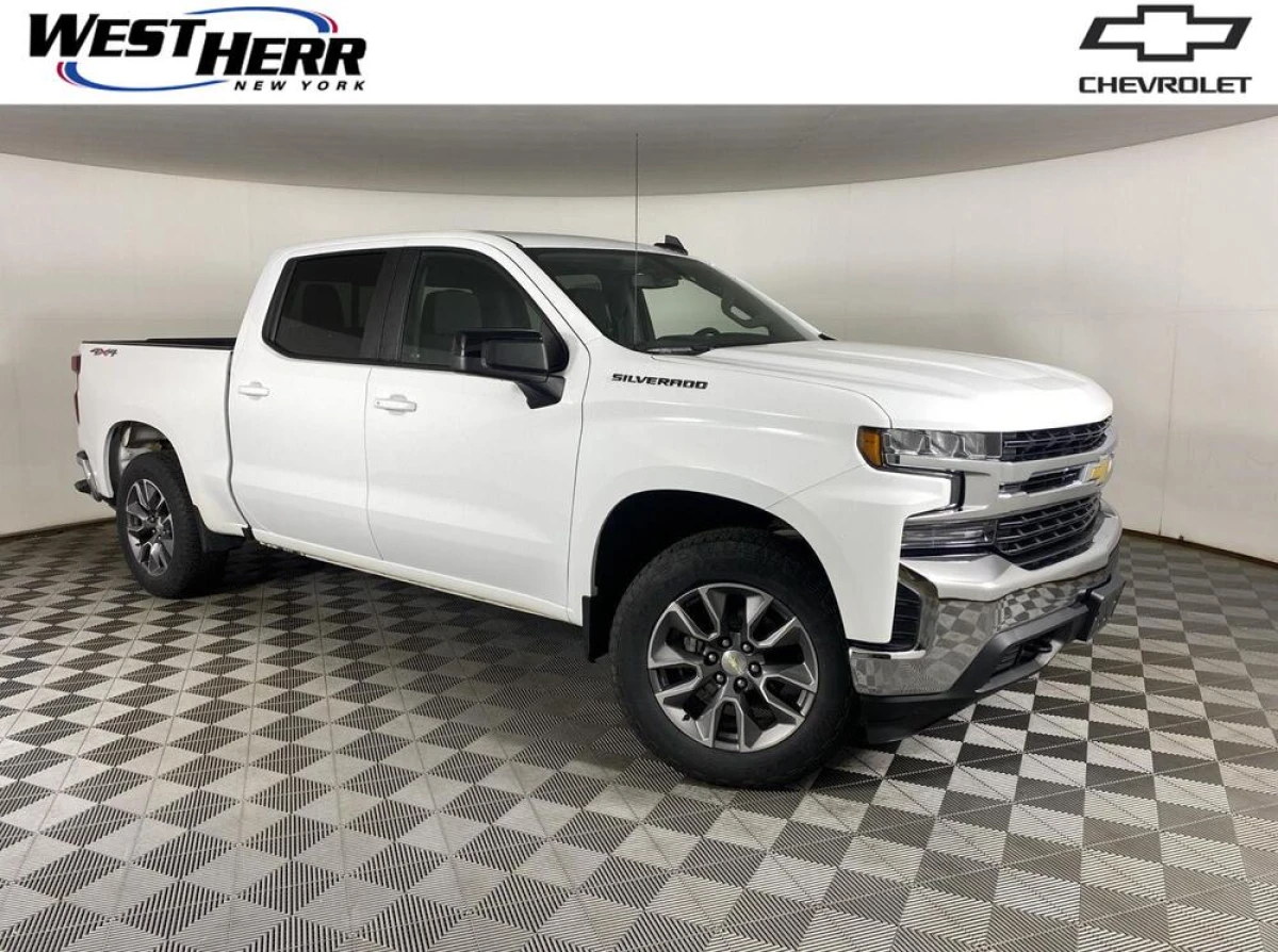 Pre-Owned 2021 Chevrolet Silverado 1500 LT