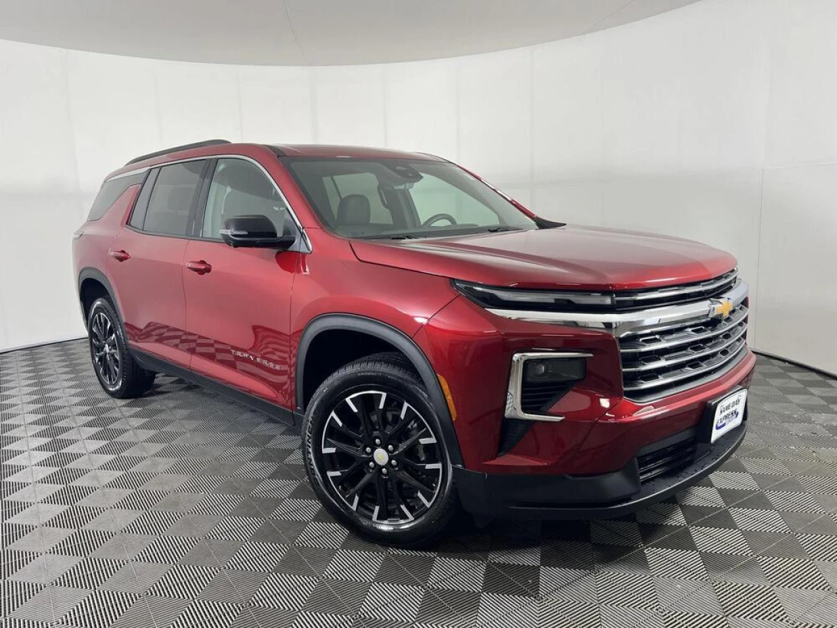 New 2026 Chevrolet Traverse LT