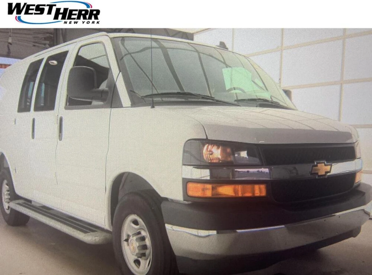Pre-Owned 2025 Chevrolet Express Cargo Van Cargo Van