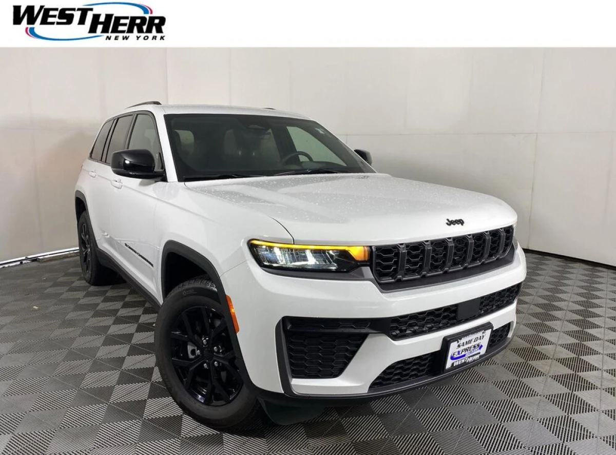 Pre-Owned 2026 Jeep Grand Cherokee Laredo