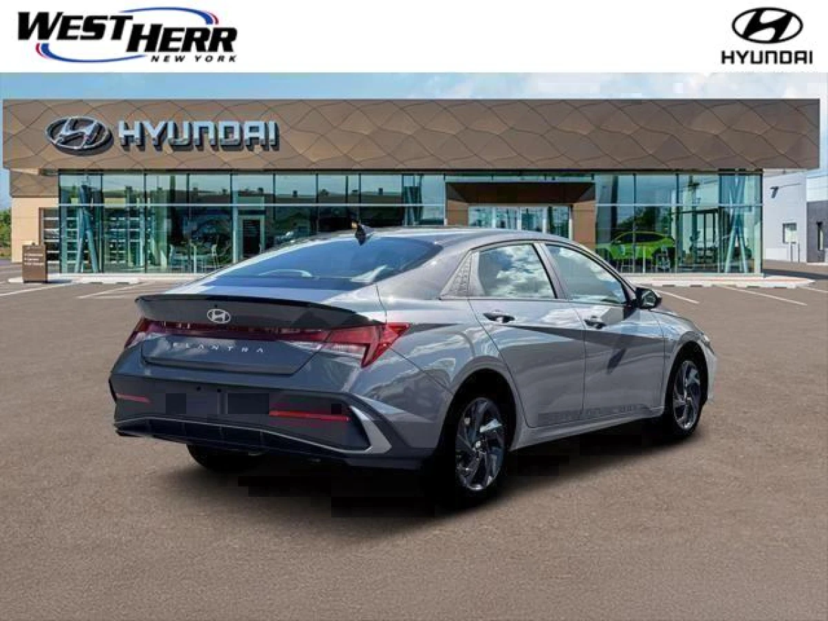 New 2026 Hyundai ELANTRA SEL Sport