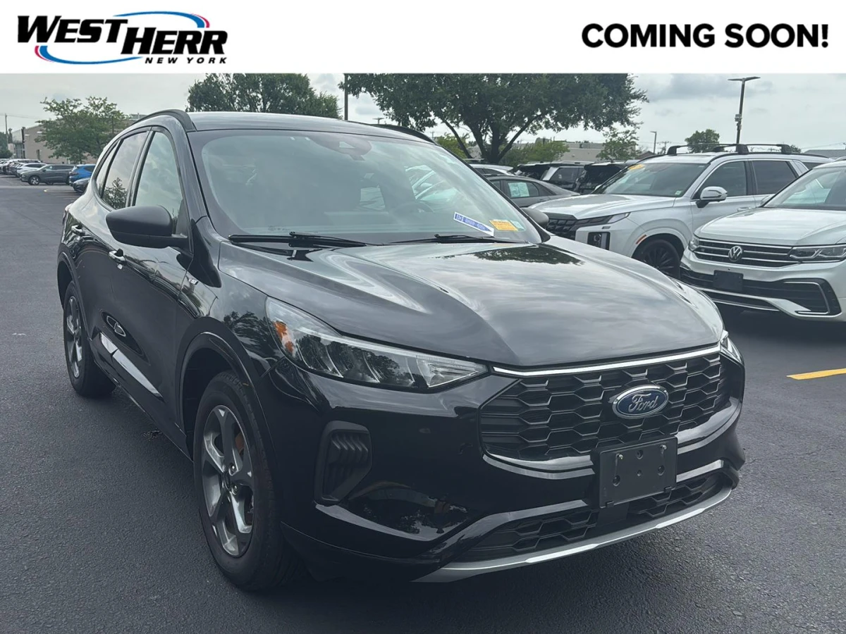 Pre-Owned 2023 Ford Escape ST-Line