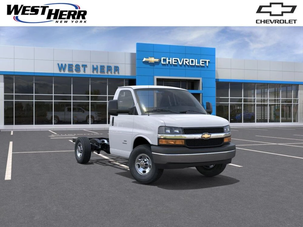 New 2026 Chevrolet Express Cutaway 3500 1WT