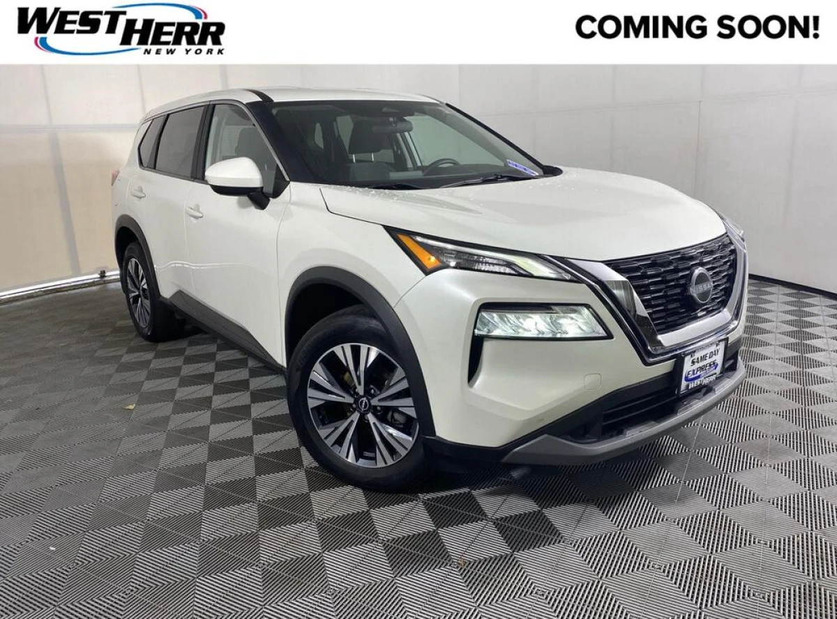 Pre-Owned 2023 Nissan Rogue SV