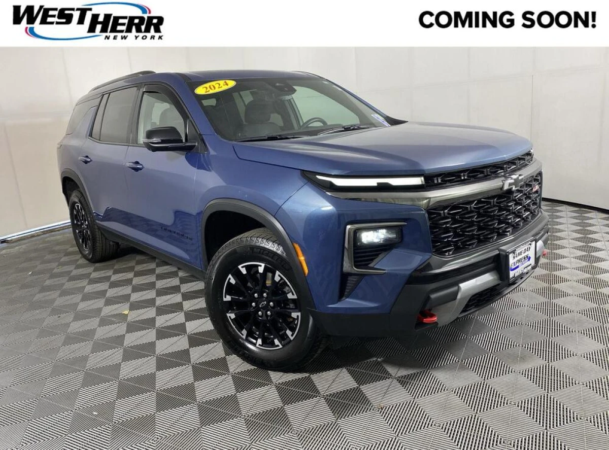 Pre-Owned 2024 Chevrolet Traverse
