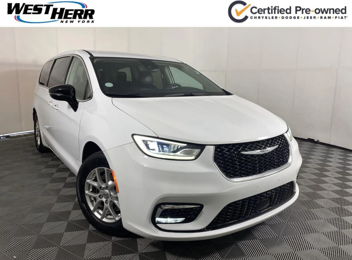 Certified Pre-Owned 2024 Chrysler Pacifica Touring L