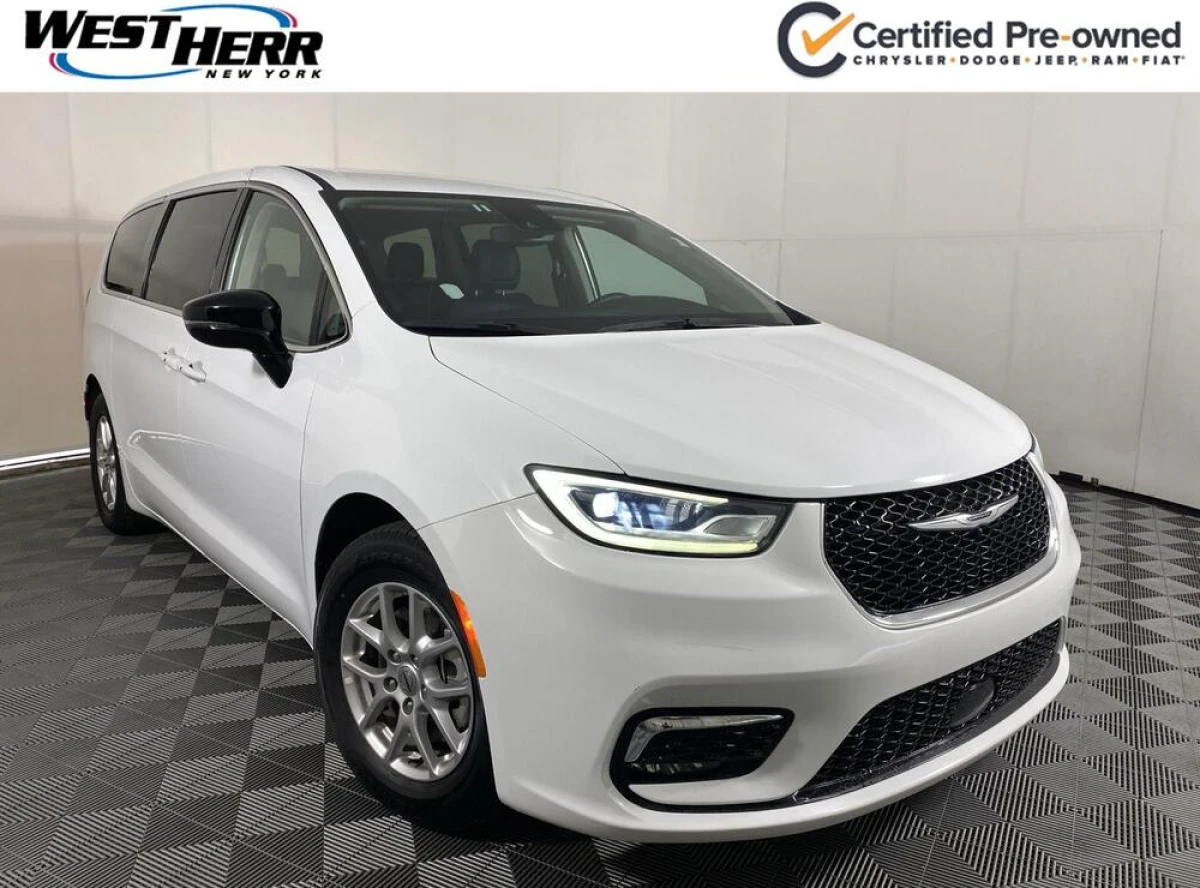 Certified Pre-Owned 2024 Chrysler Pacifica Touring L