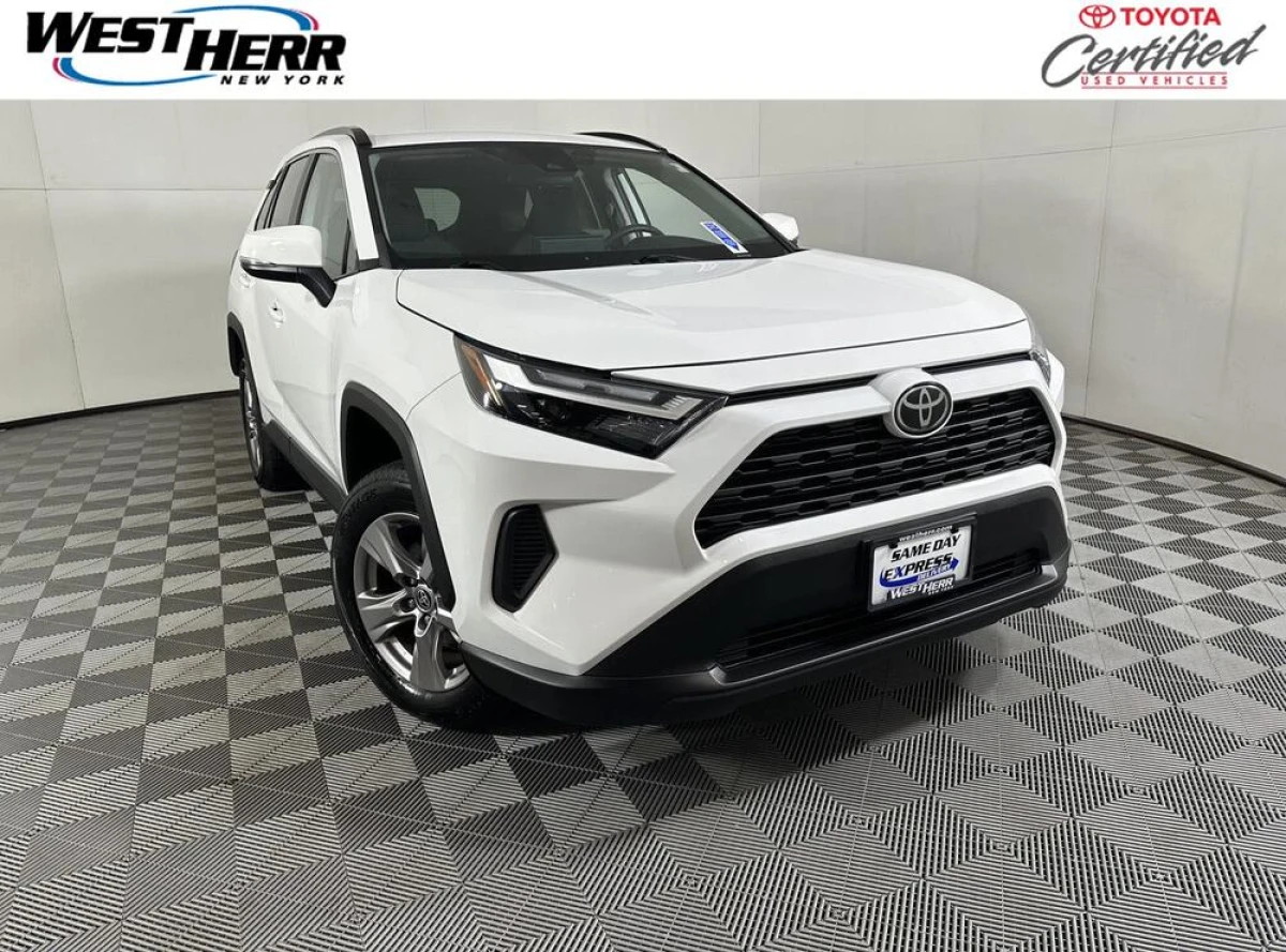Certified Pre-Owned 2022 Toyota RAV4 XLE