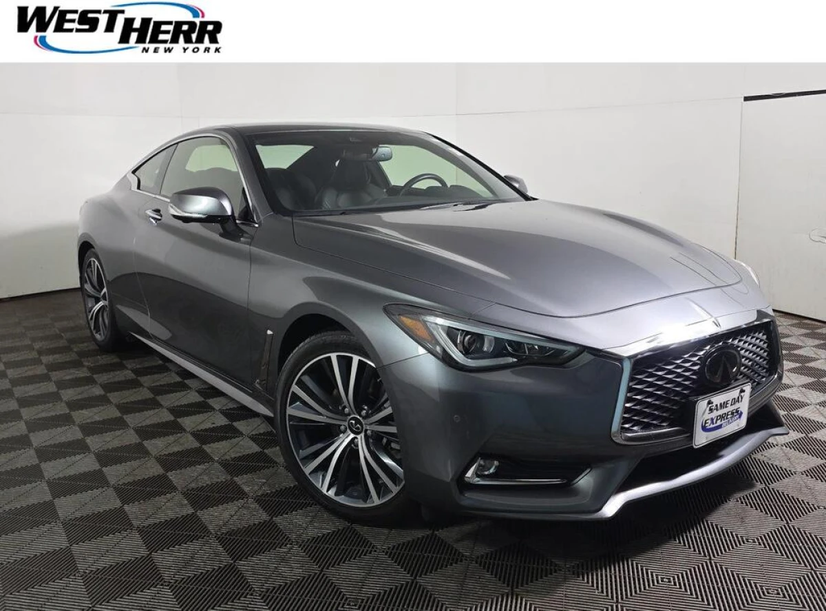 Pre-Owned 2022 INFINITI Q60 LUXE