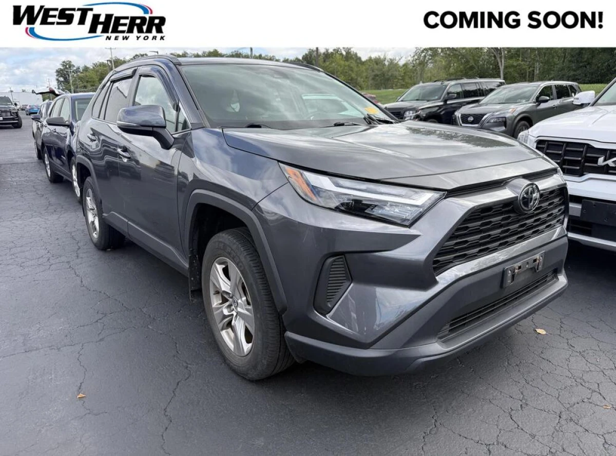 Pre-Owned 2022 Toyota RAV4 XLE