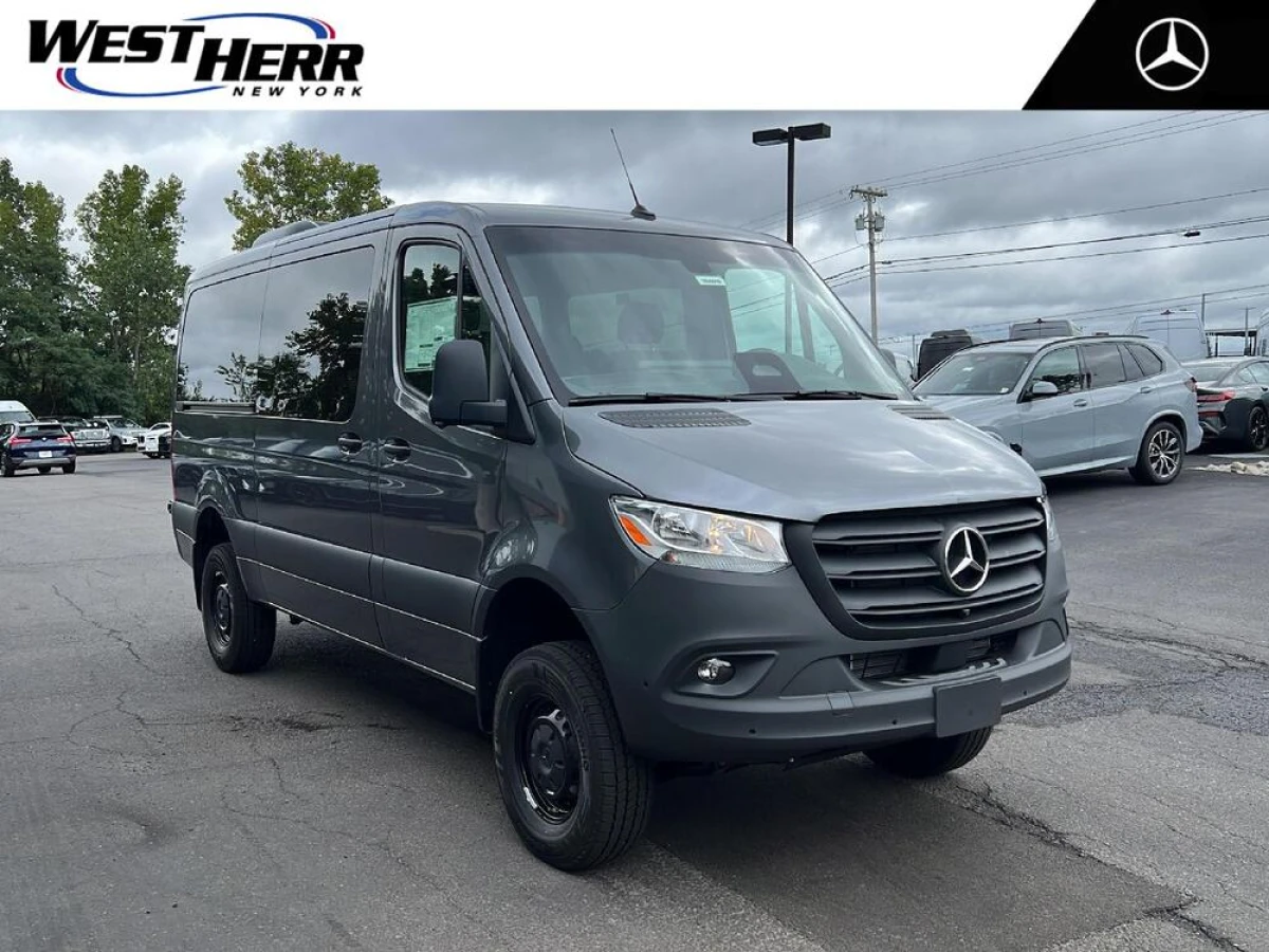 New 2026 Mercedes-Benz Sprinter 2500 Passenger Van 144” Standard Roof 4cyl AWD