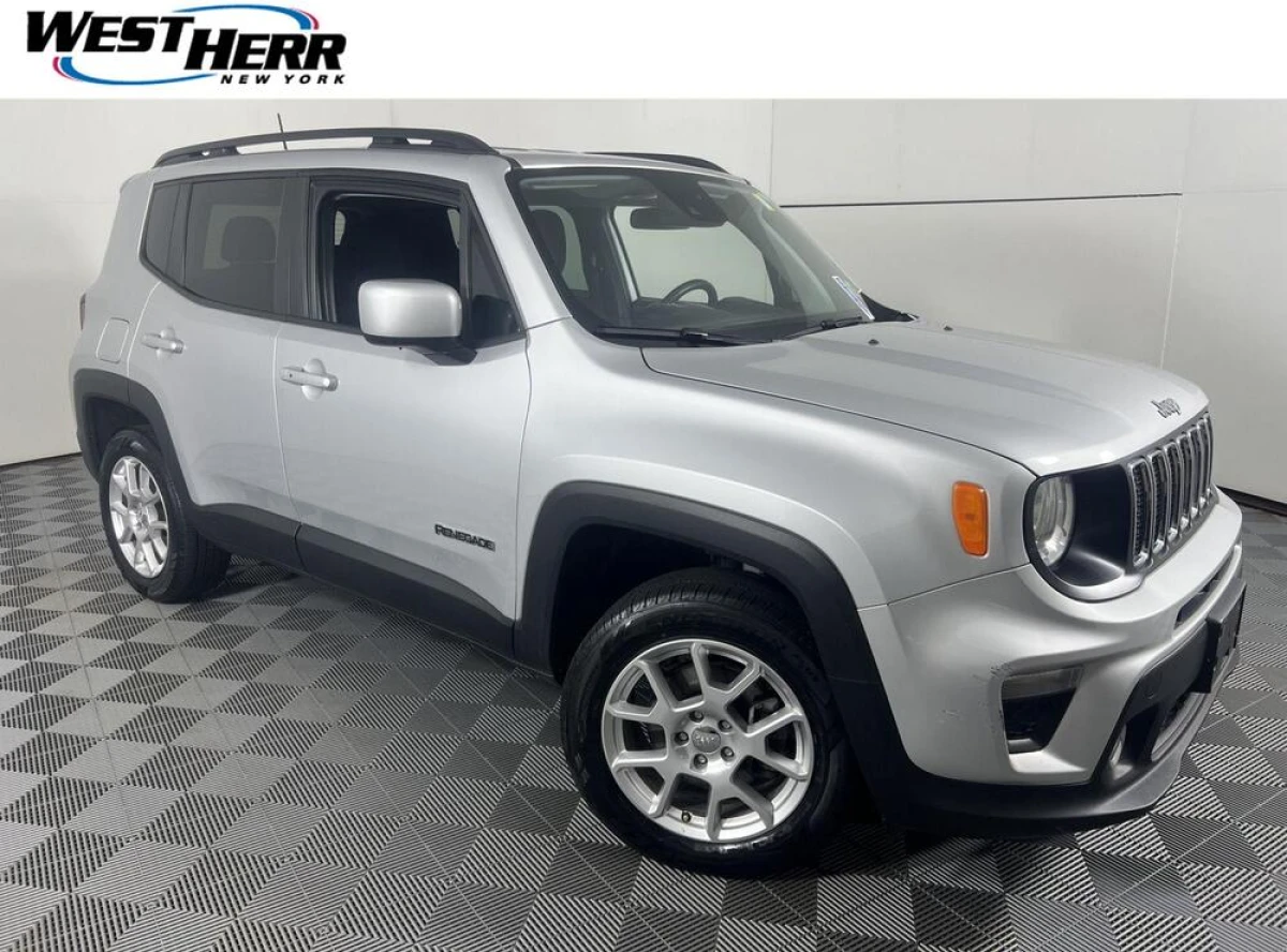 Pre-Owned 2021 Jeep Renegade Latitude