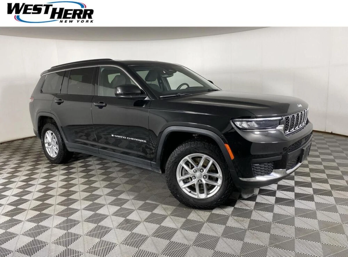 Pre-Owned 2024 Jeep Grand Cherokee L Laredo