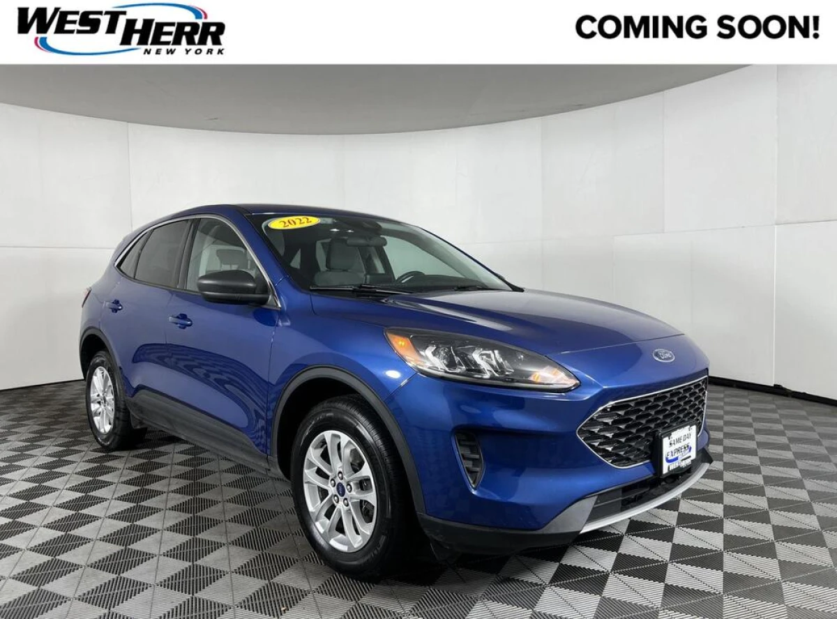Pre-Owned 2022 Ford Escape SE