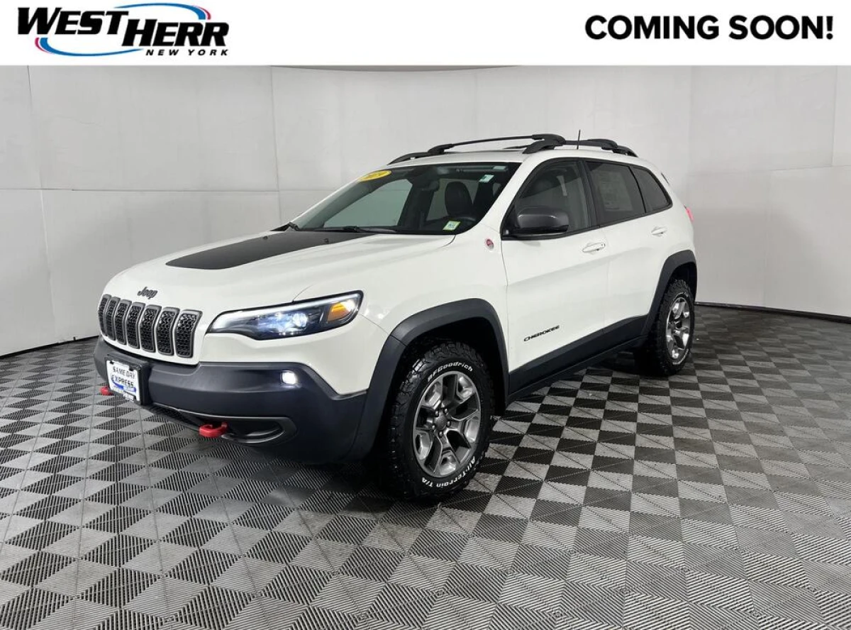 Pre-Owned 2019 Jeep Cherokee Trailhawk Elite