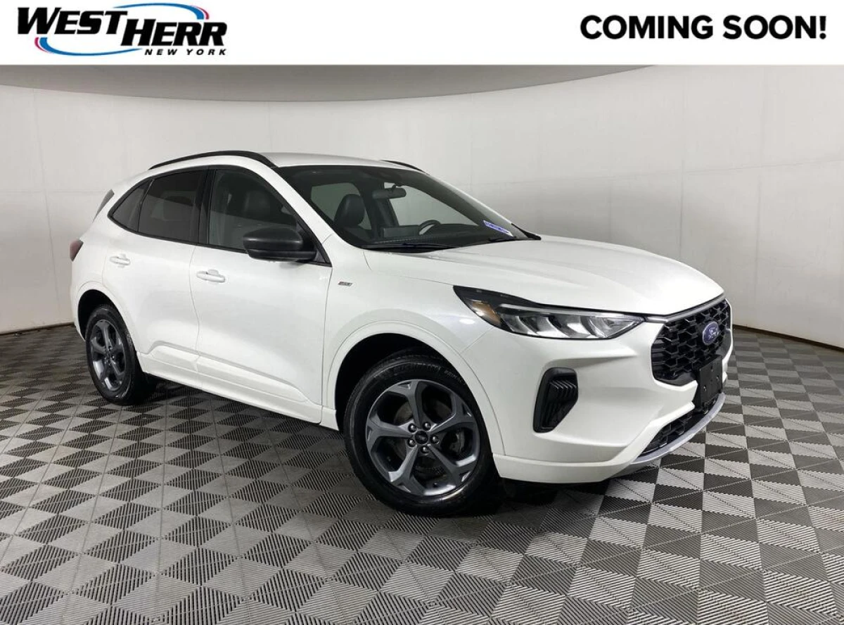 Pre-Owned 2023 Ford Escape ST-Line
