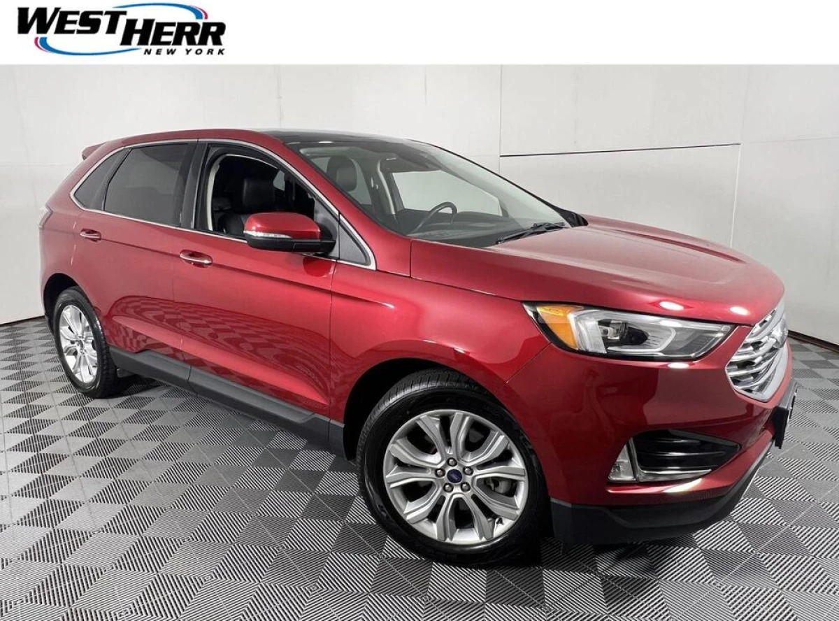 Pre-Owned 2020 Ford Edge Titanium