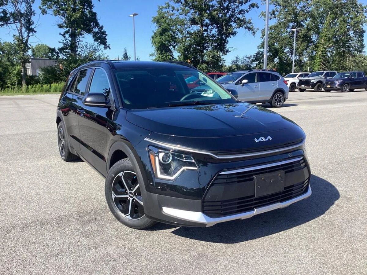 Pre-Owned 2024 Kia Niro LX