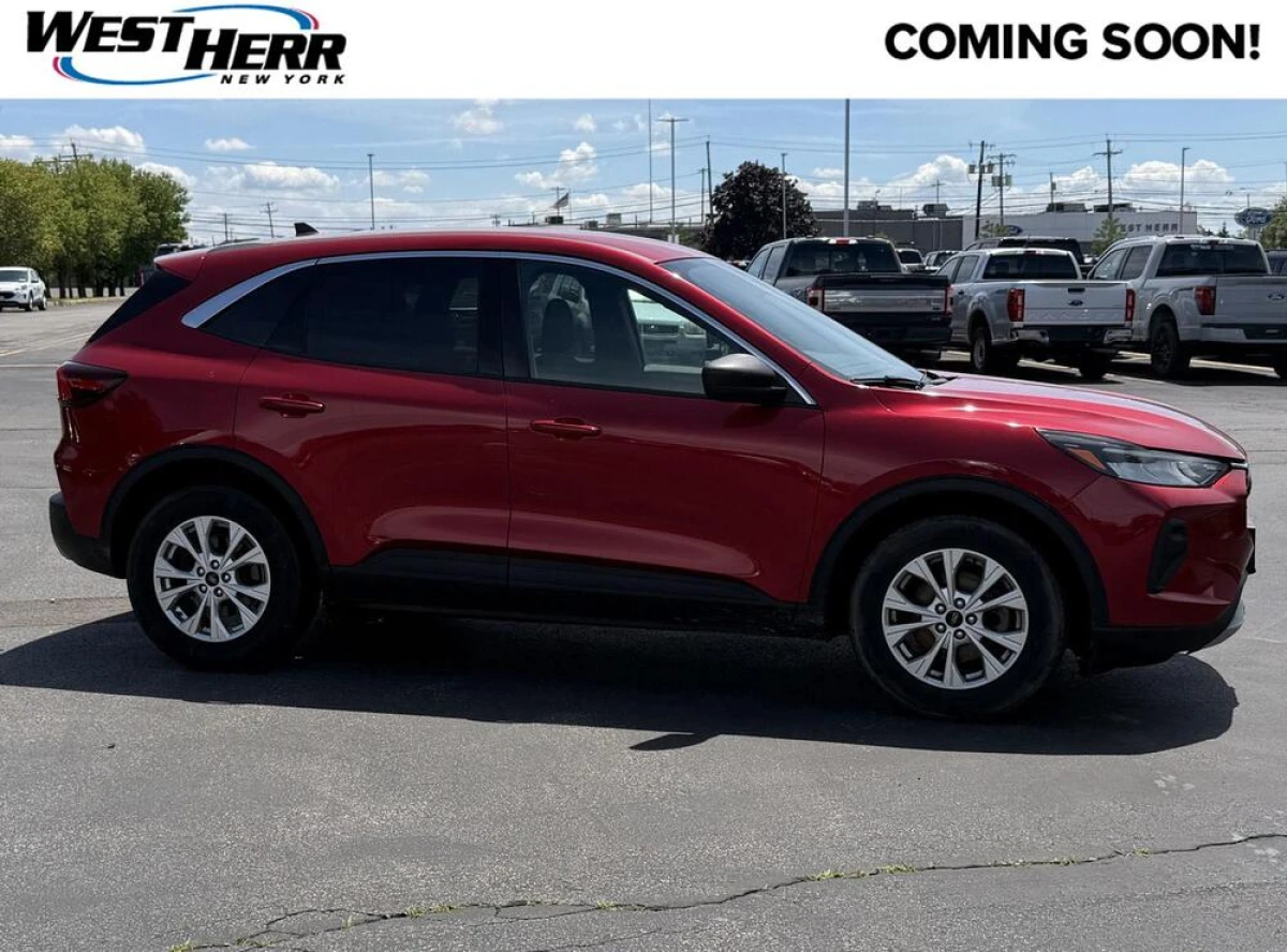 Pre-Owned 2023 Ford Escape Active