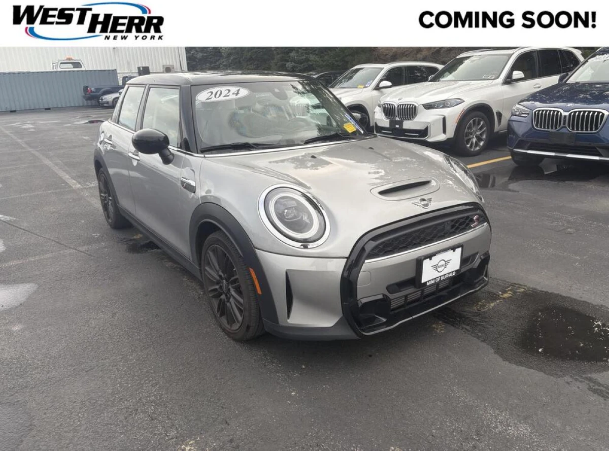Pre-Owned 2024 MINI Hardtop 4 Door Cooper S